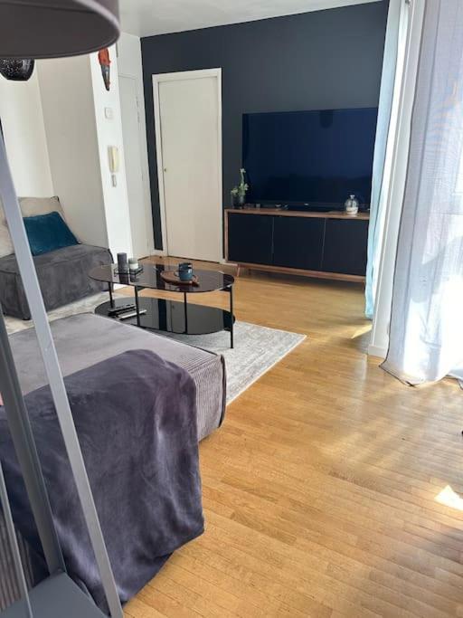Appartement Quartier Stade De France Saint-Denis  Luaran gambar